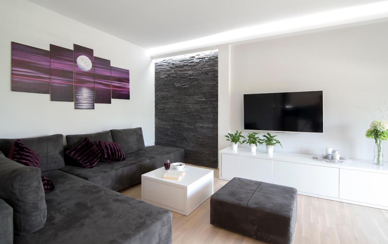 Apartment Moretic Gromaca Eksteriør billede